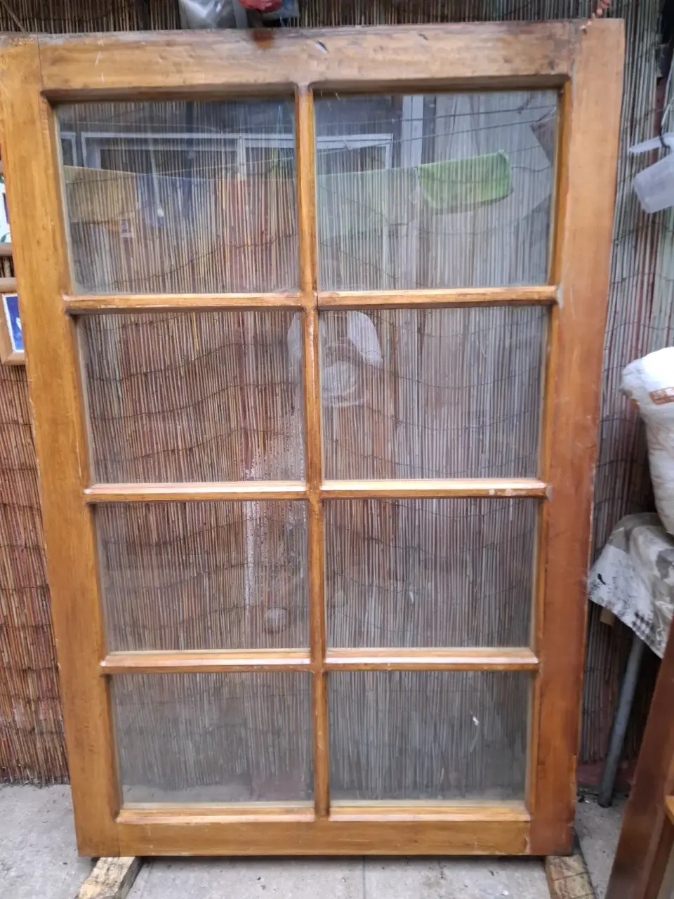 Ventana de madera con vidrio - miniatura 2