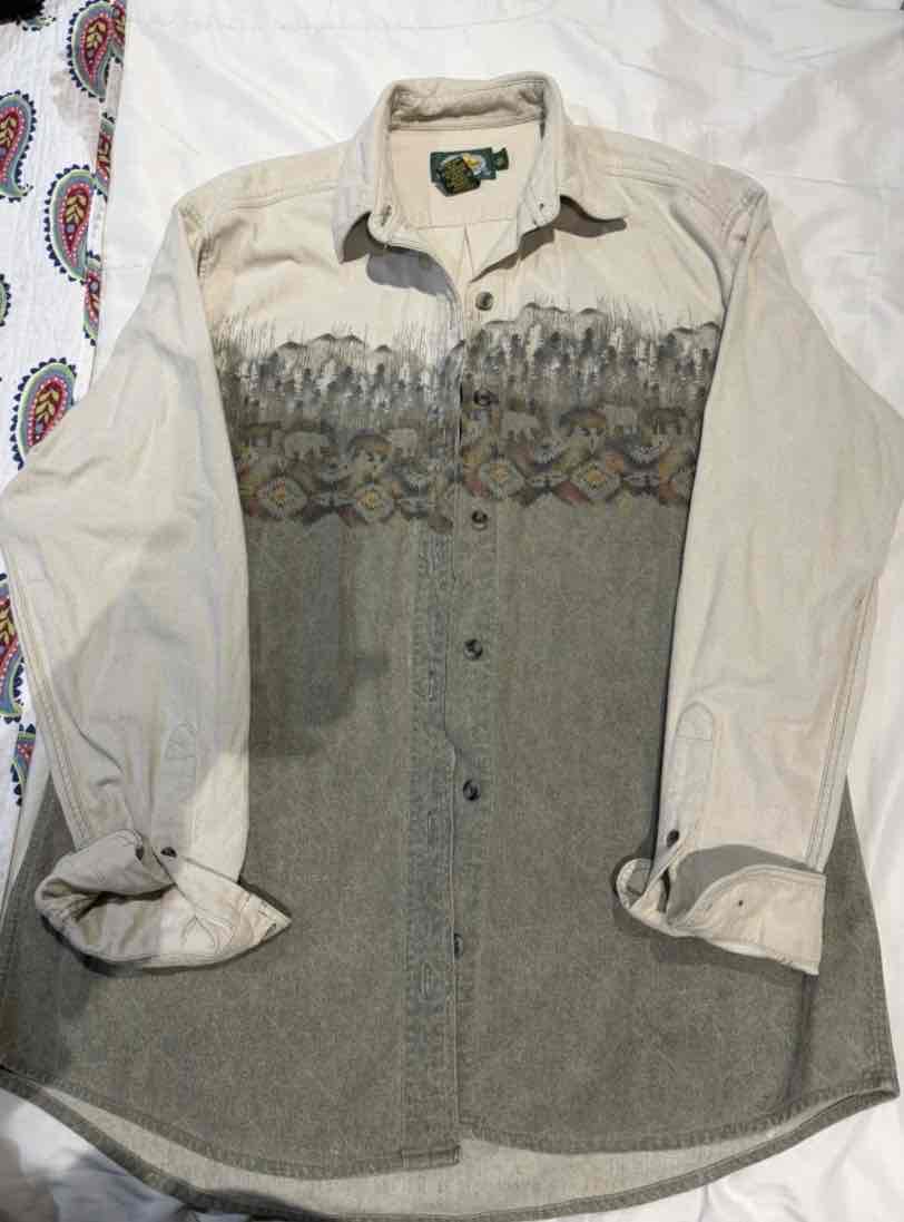 Camisa unisex con diseño llamativo - miniatura 3