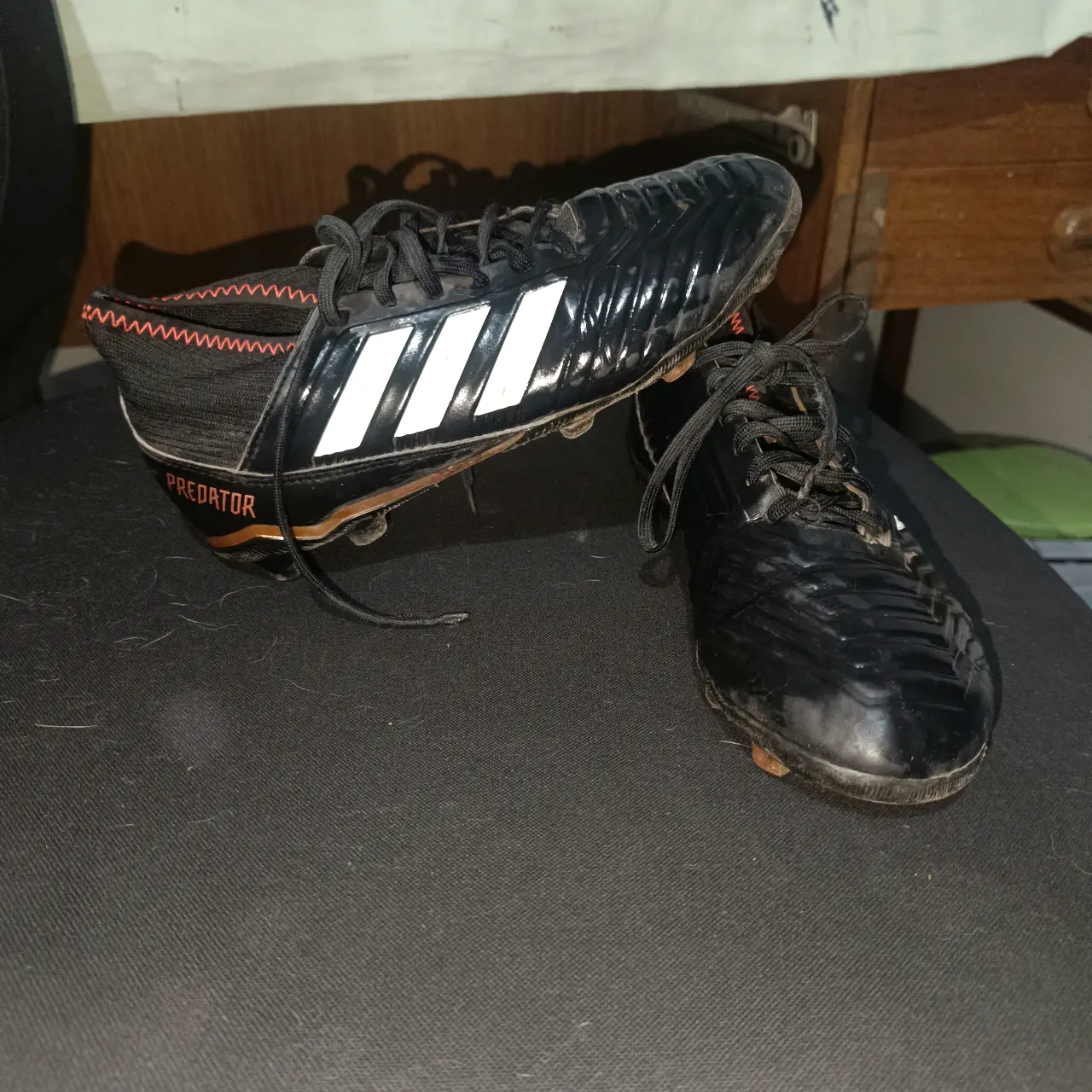 Botines de fútbol negros Adidas Predator