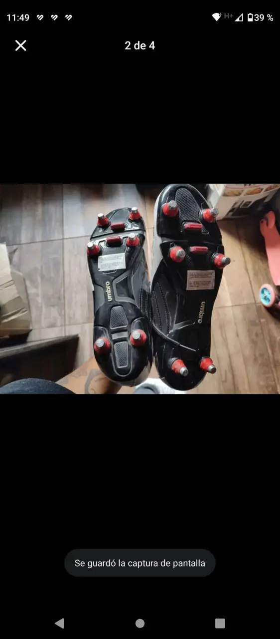 Zapatillas de fútbol blancas y negras - miniatura 2