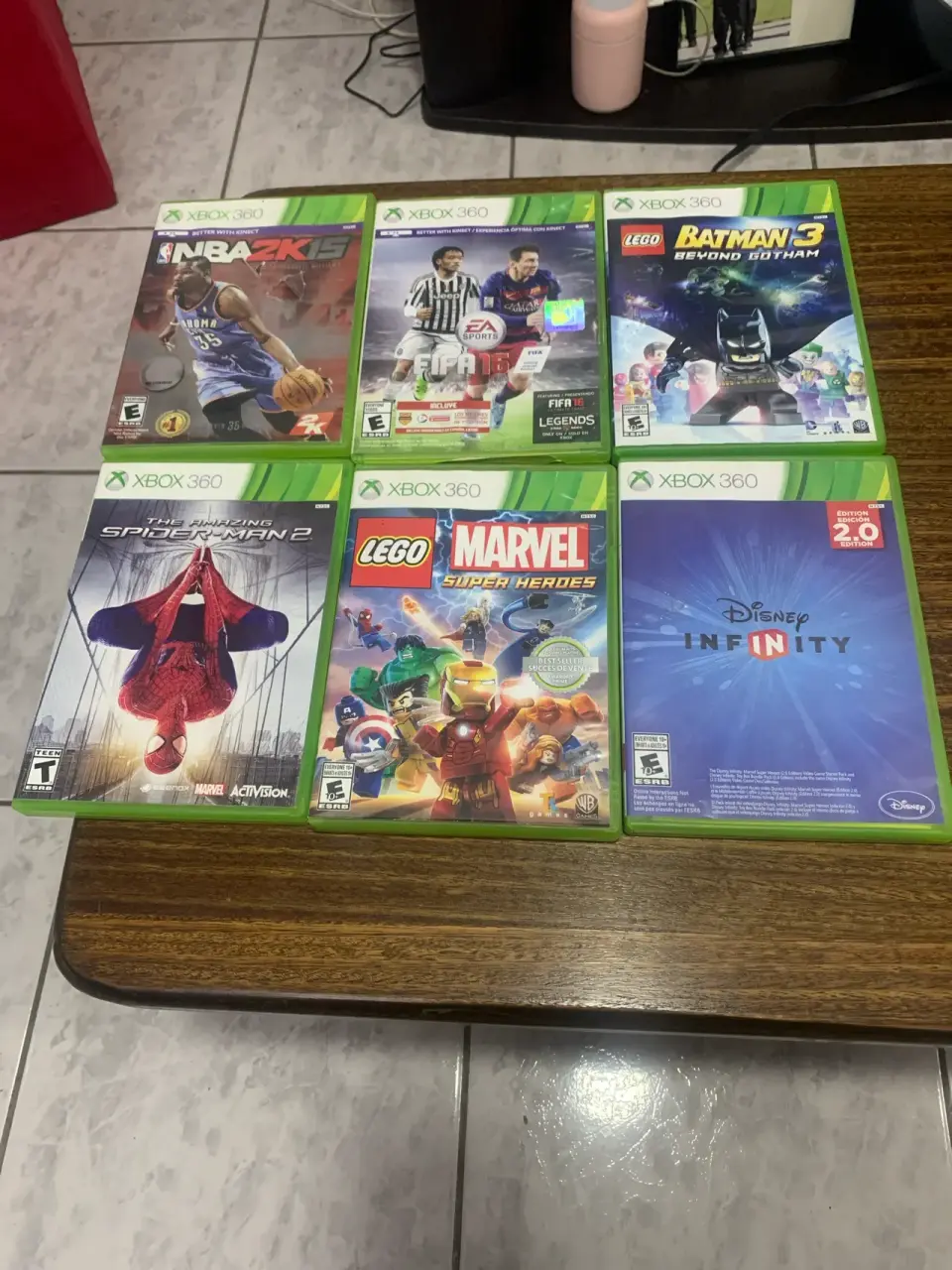 Consola Xbox 360 con dos controles - miniatura 2