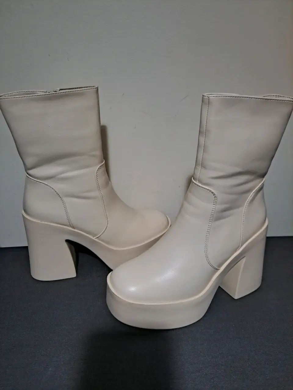 Botines blancos con plataforma - miniatura 3