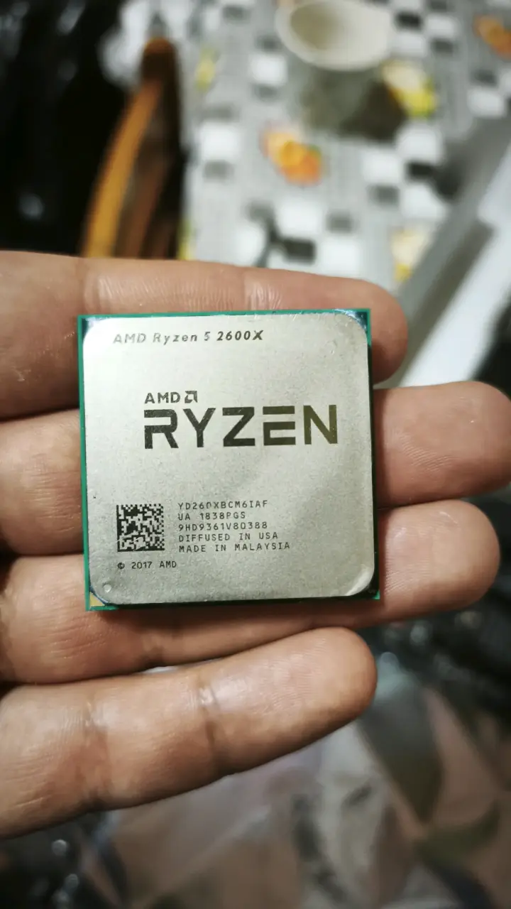 Procesador AMD Ryzen 5 2600X - miniatura 1