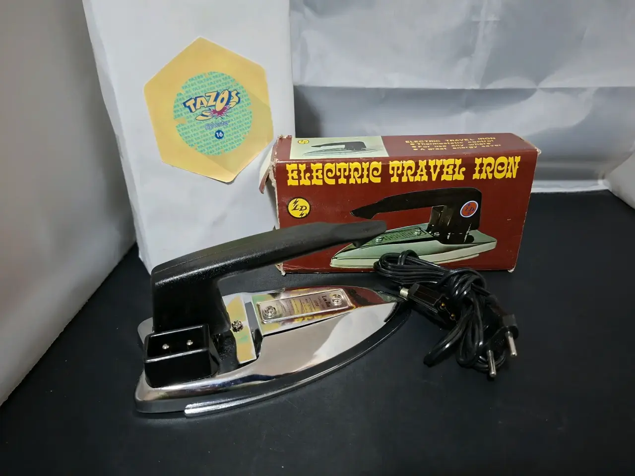 Plancha eléctrica de viaje vintage - miniatura 1