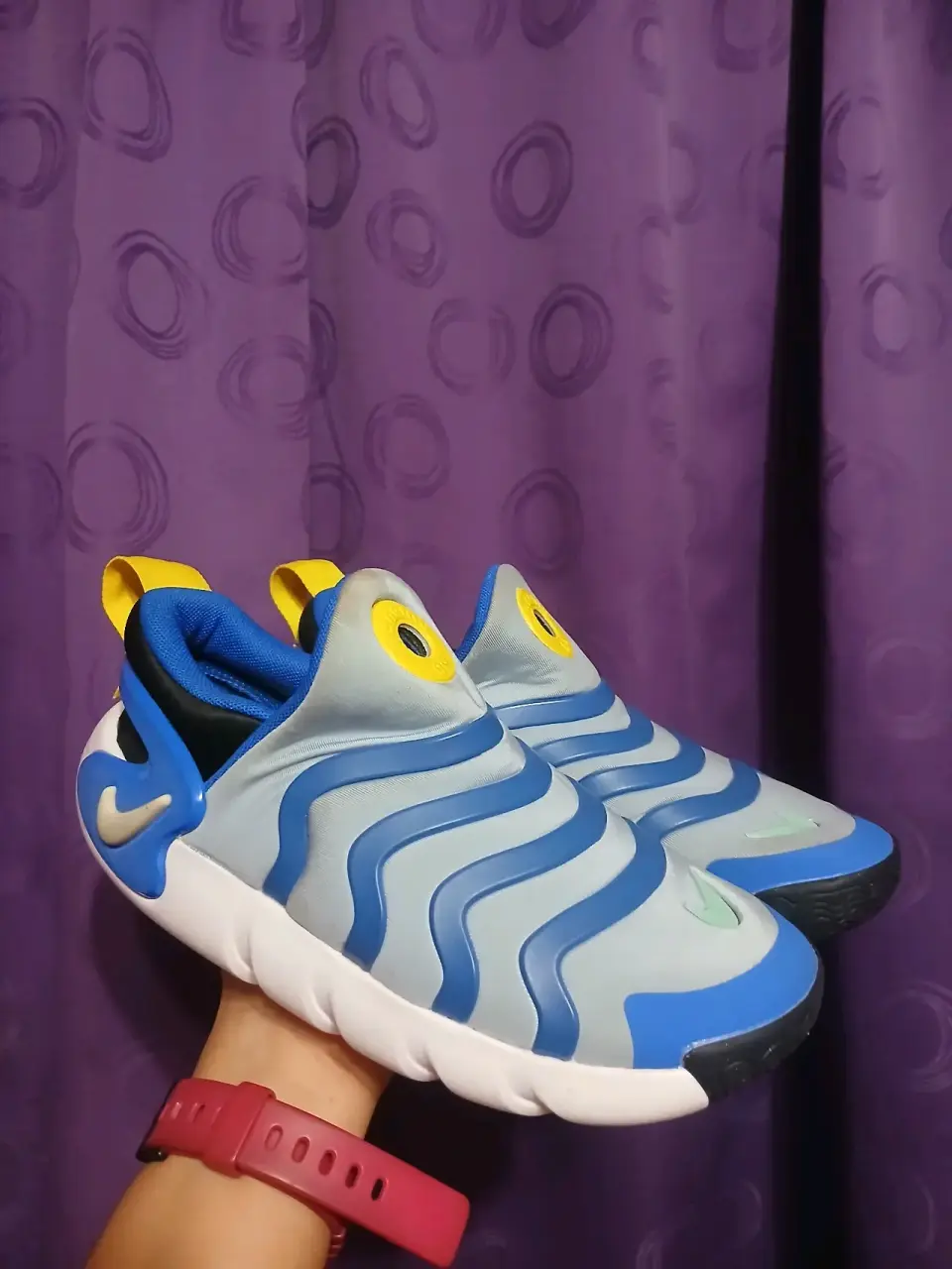 Zapatillas deportivas azules y grises - miniatura 1