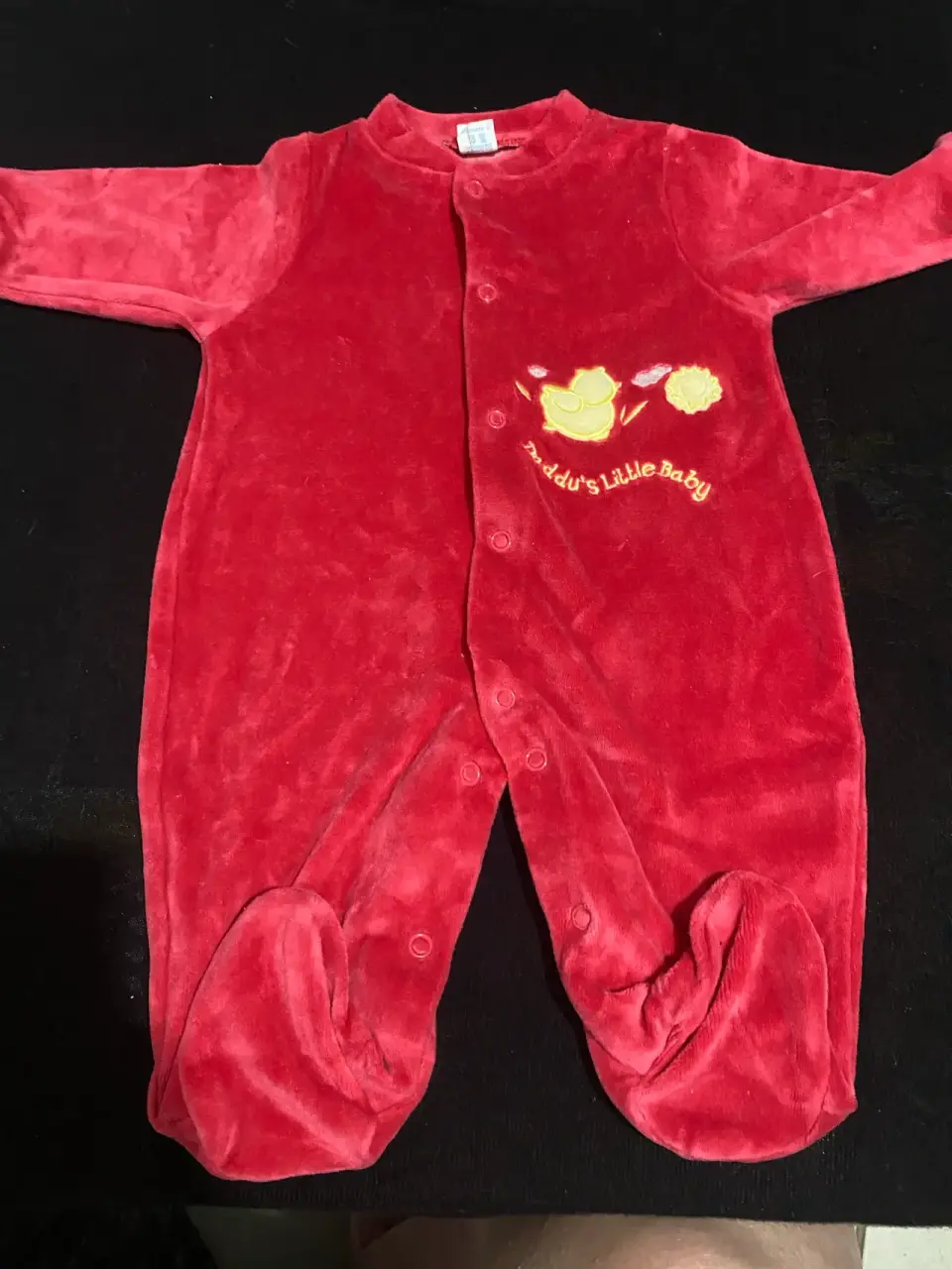 Enterito rojo para bebé
