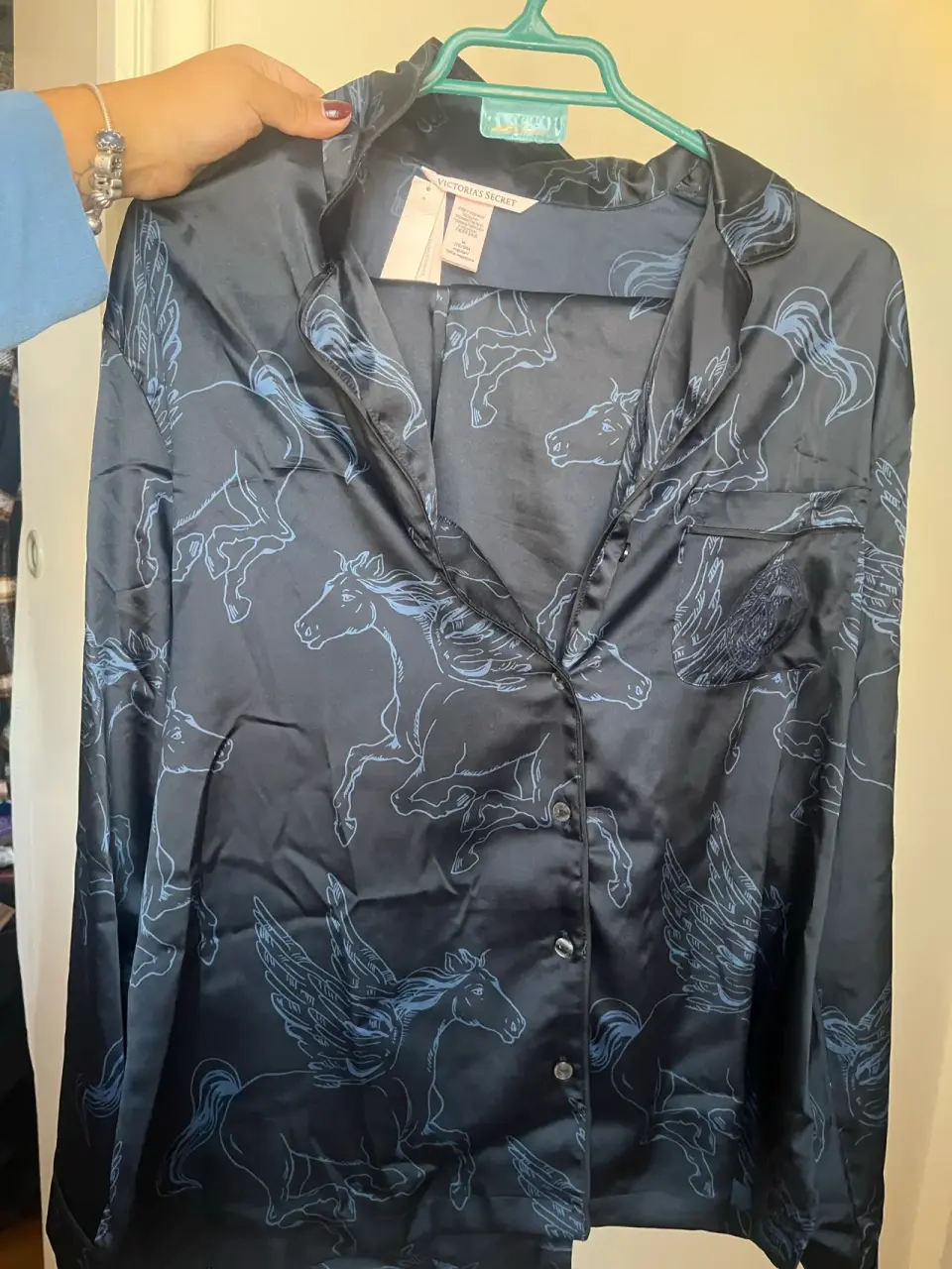 Pijama de satin con estampado - miniatura 1