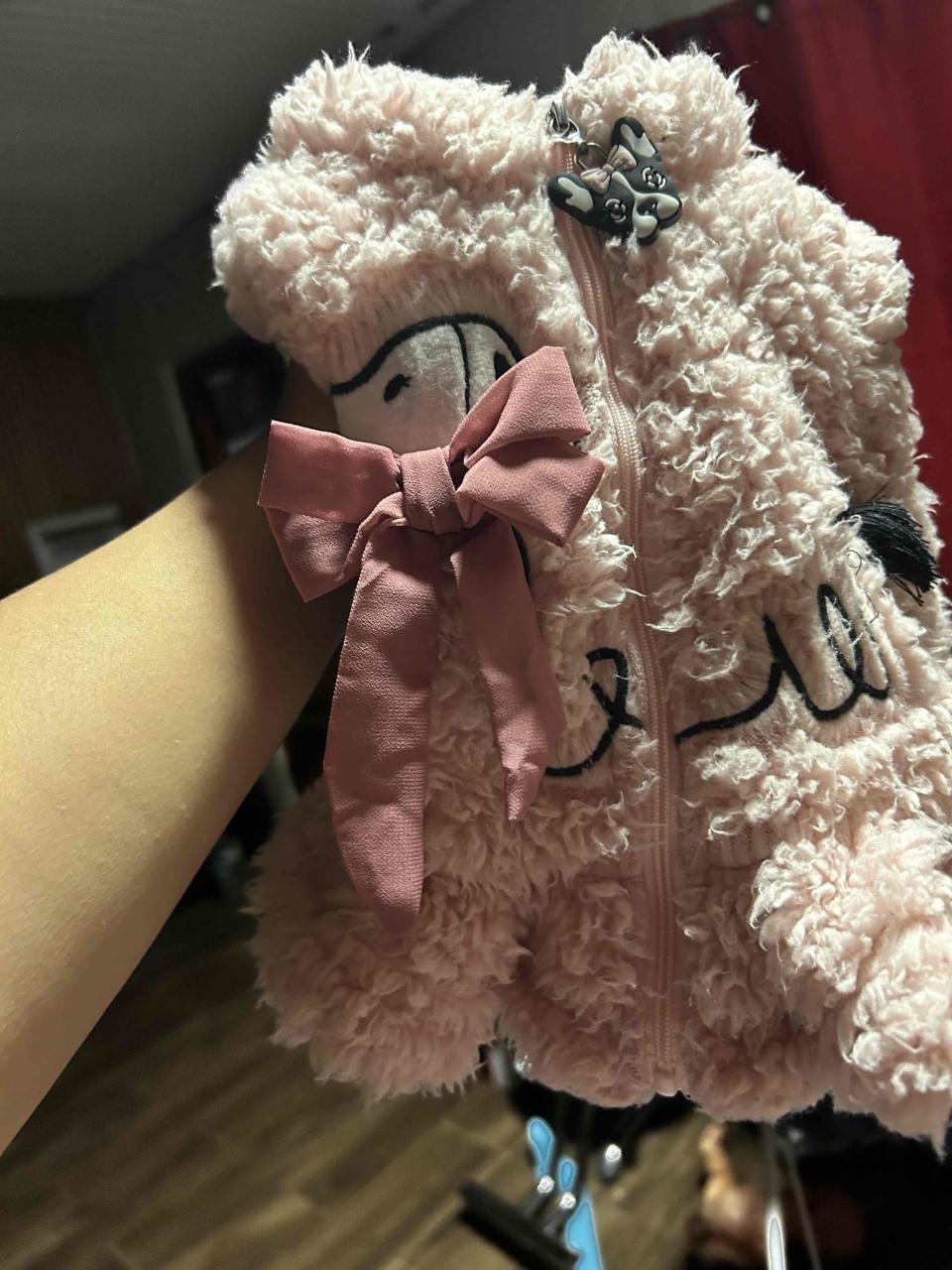 Chaqueta de peluche rosada con lazo - miniatura 1