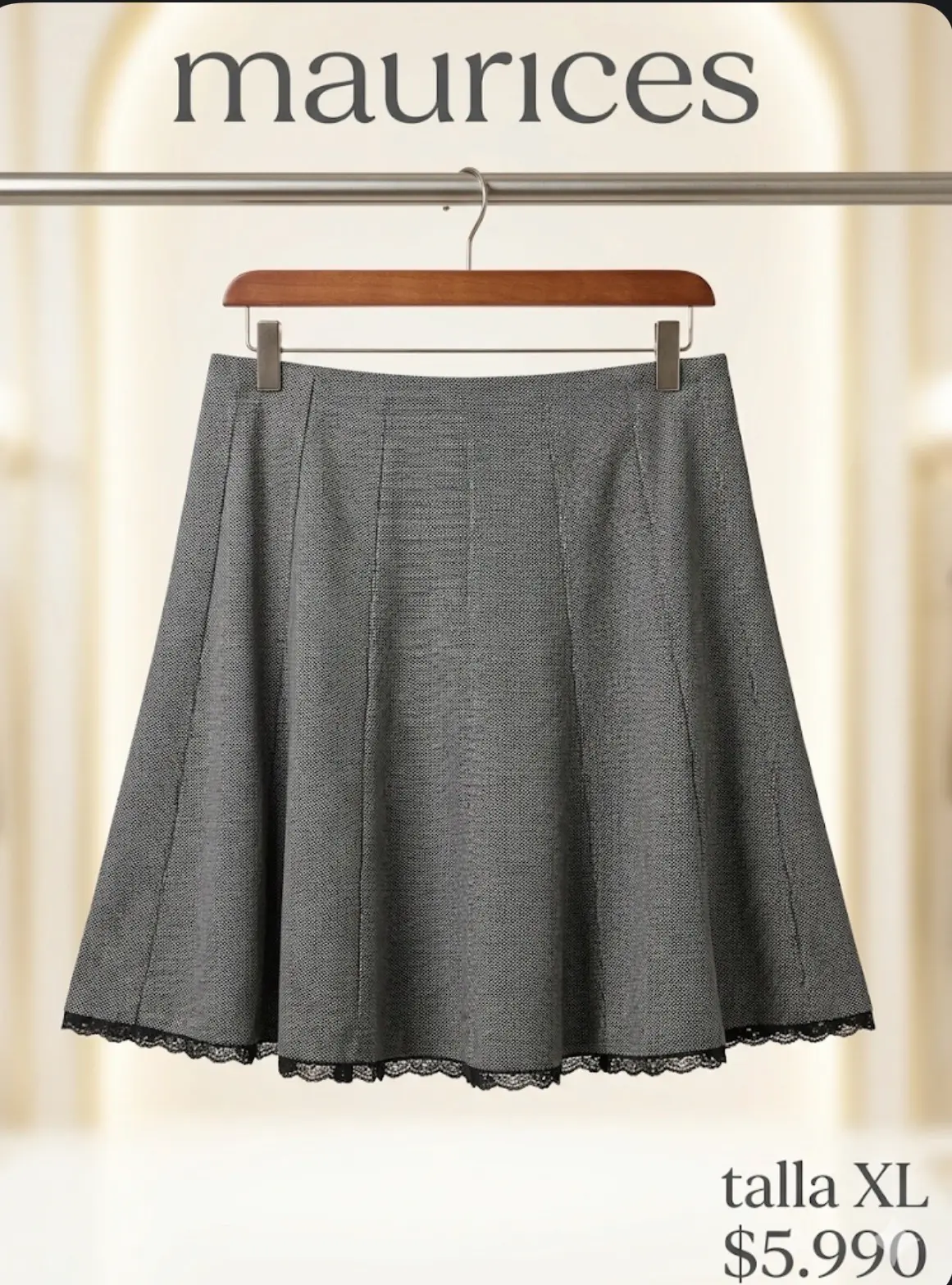 Falda gris con encaje negro