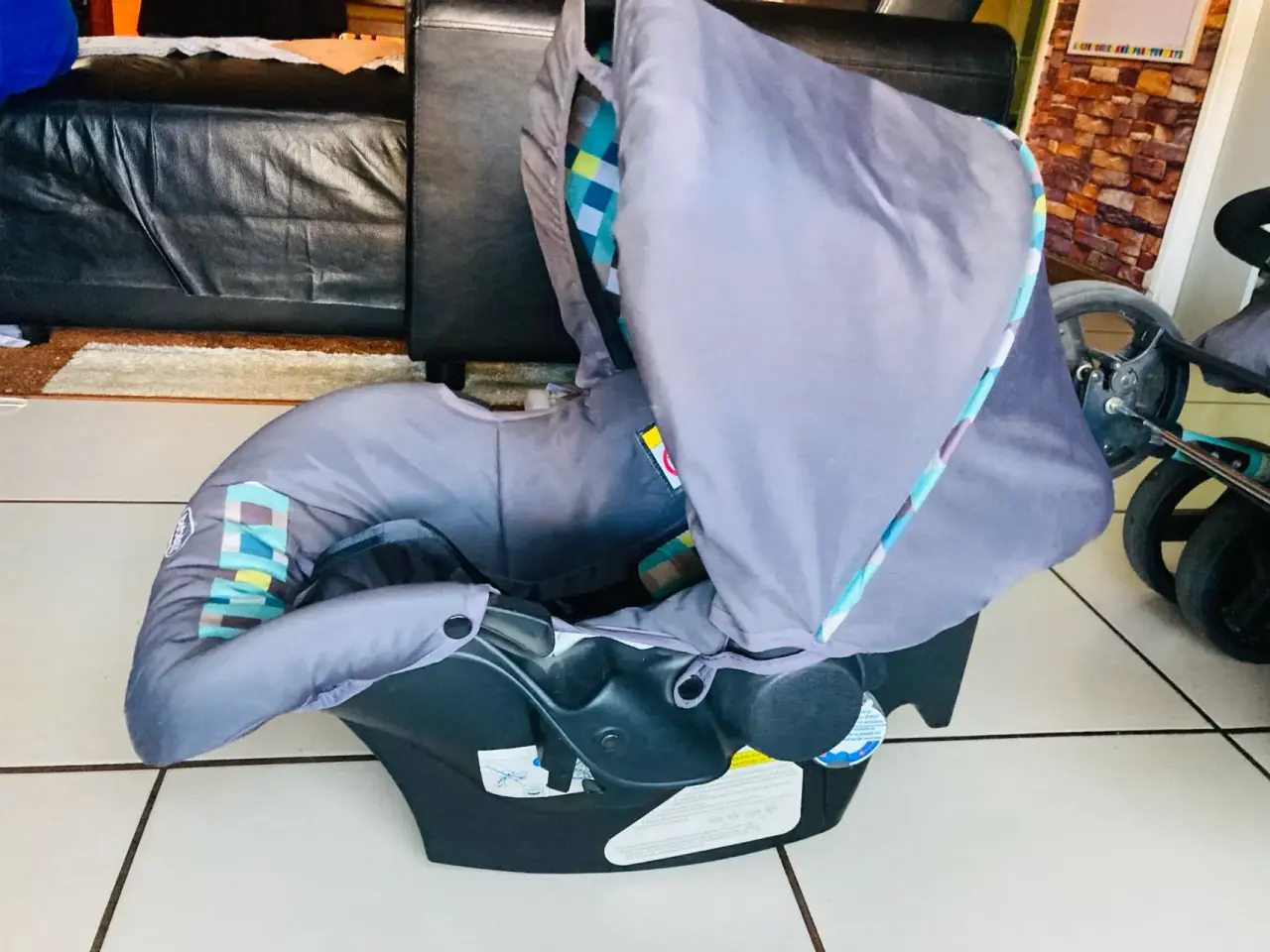 Silla de auto para bebé - miniatura 3