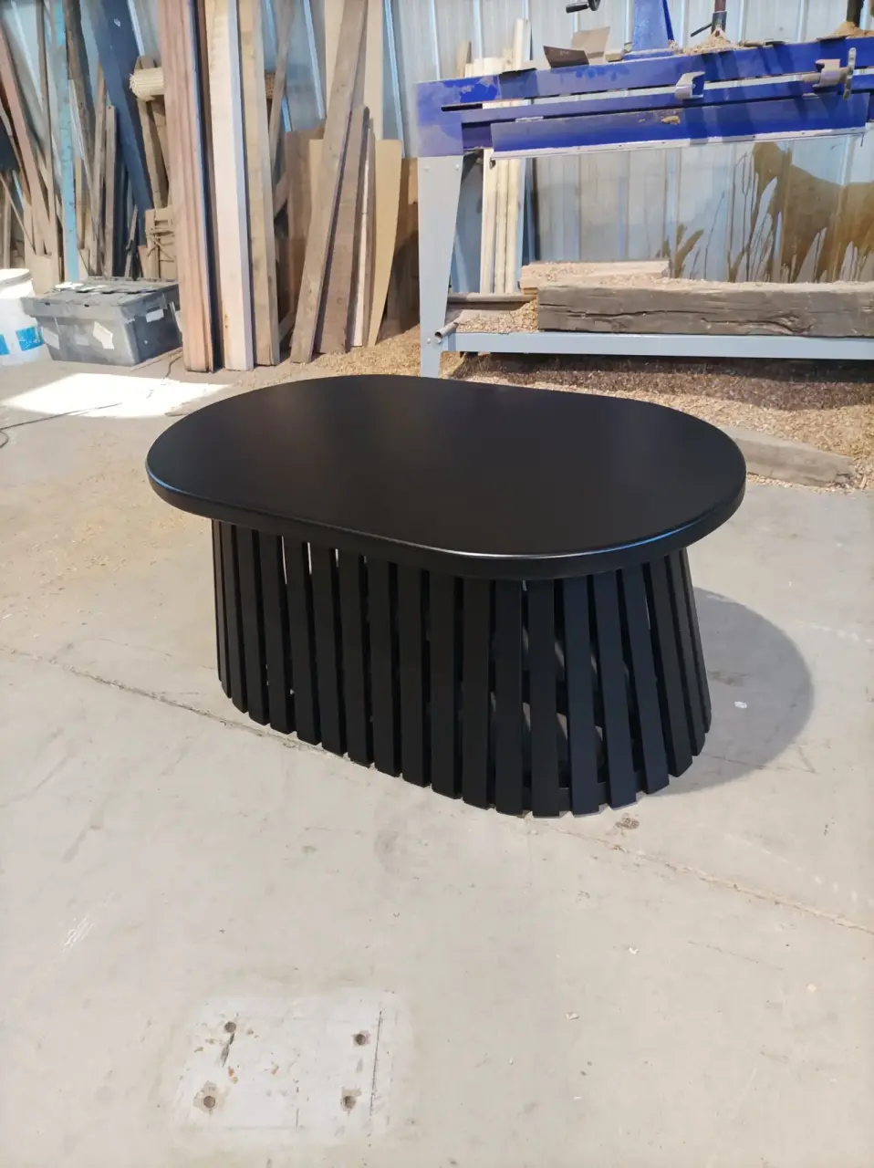 Mesa de centro negra moderna - miniatura 6