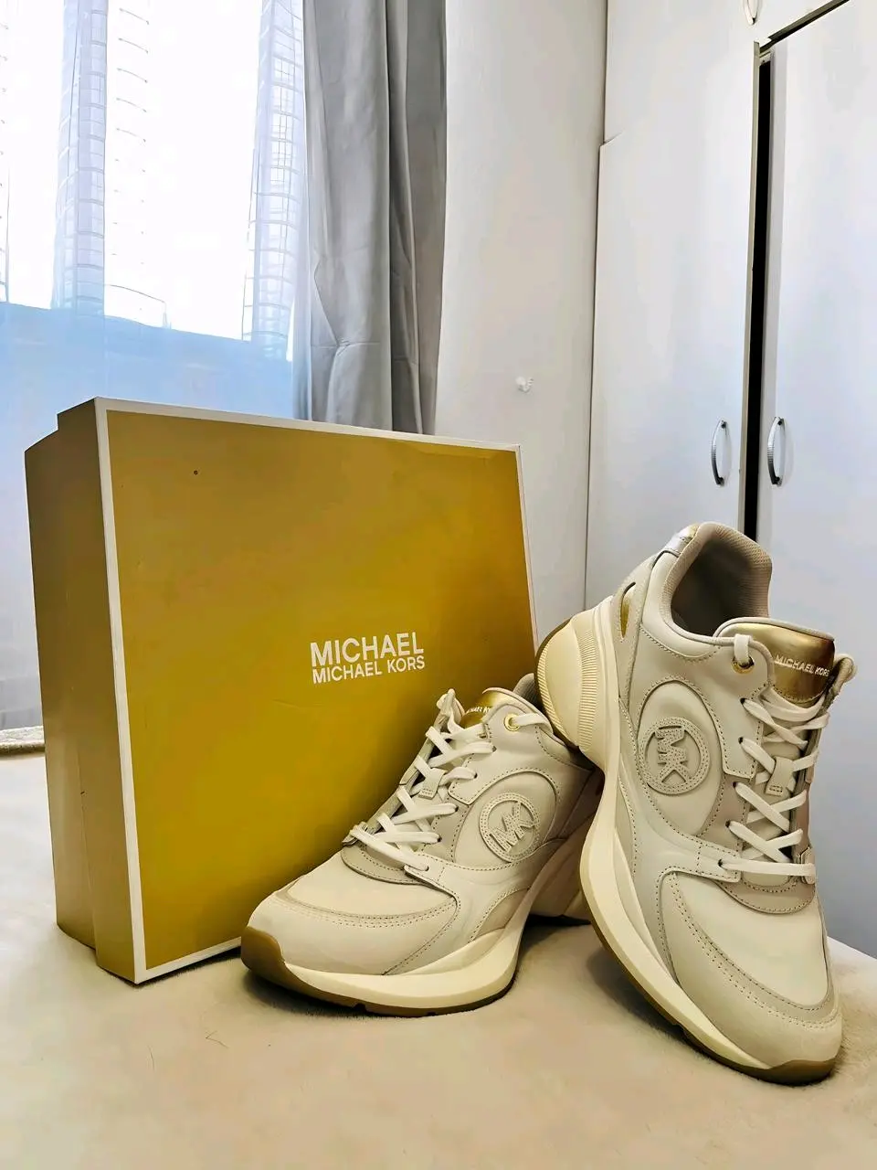 Zapatillas Michael Kors blancas - miniatura 2