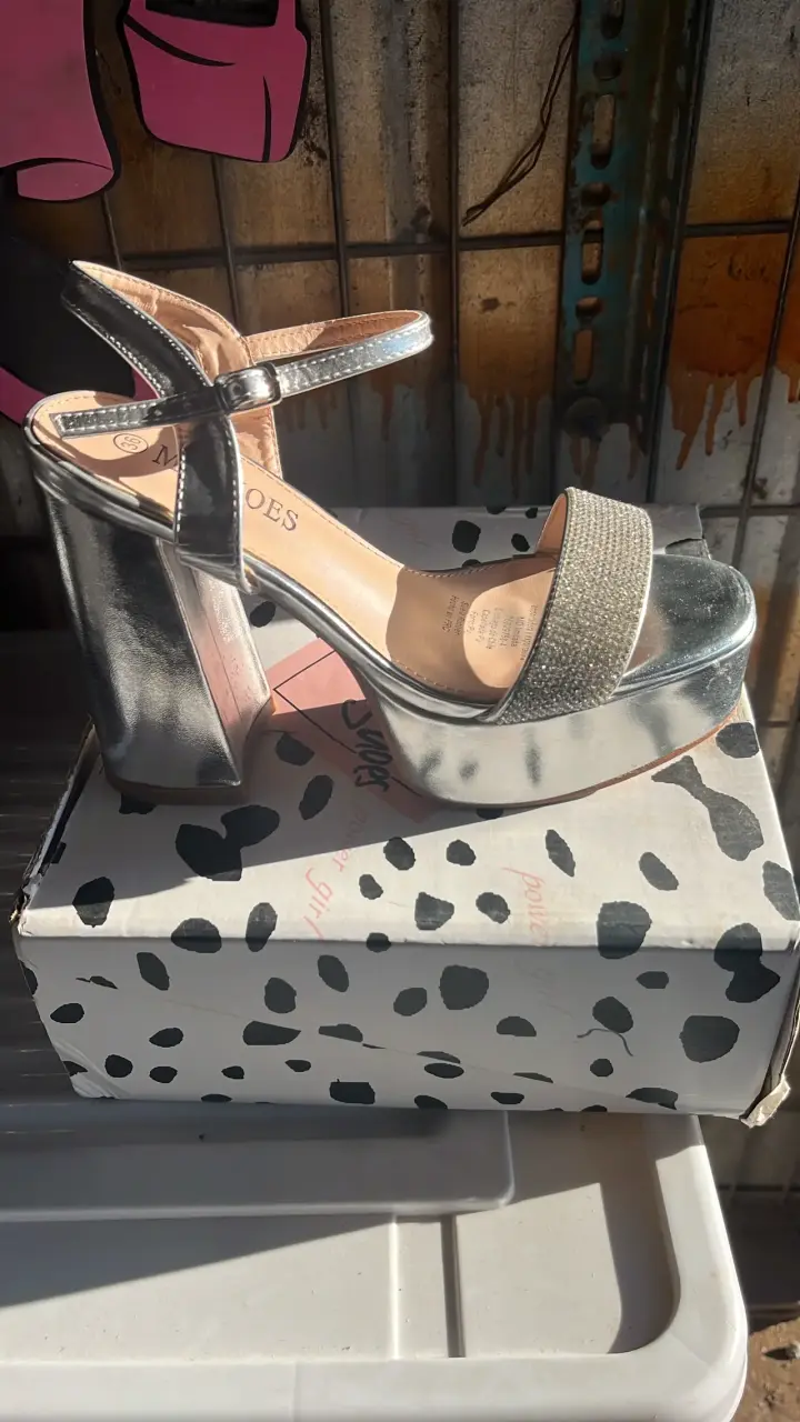 Zapatos casi nuevos - miniatura 2