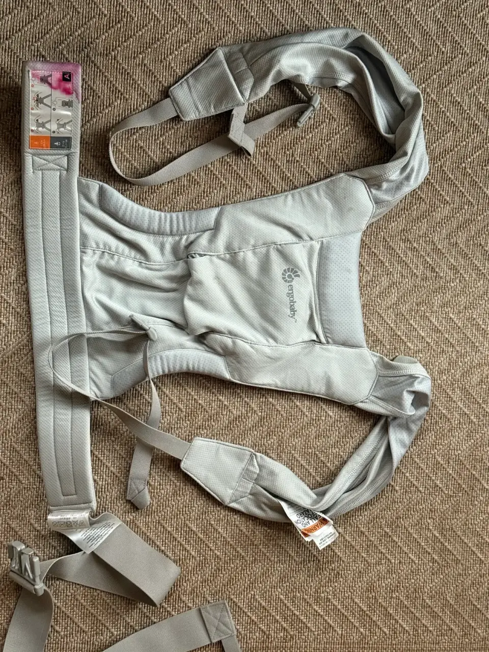 Mochila portabebé gris - miniatura 3