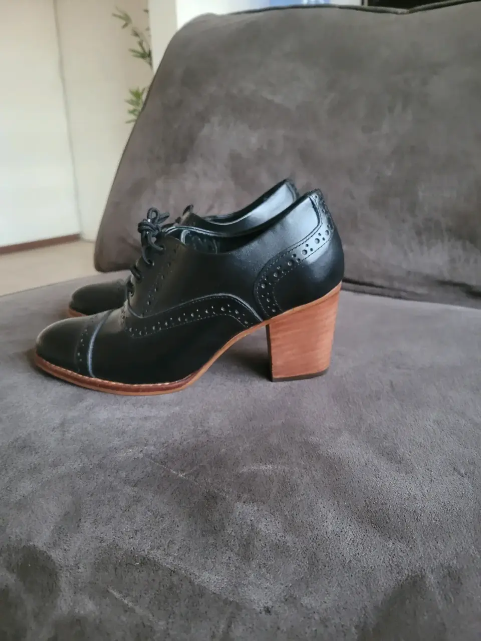 Zapatos Oxford negros de cuero - miniatura 1