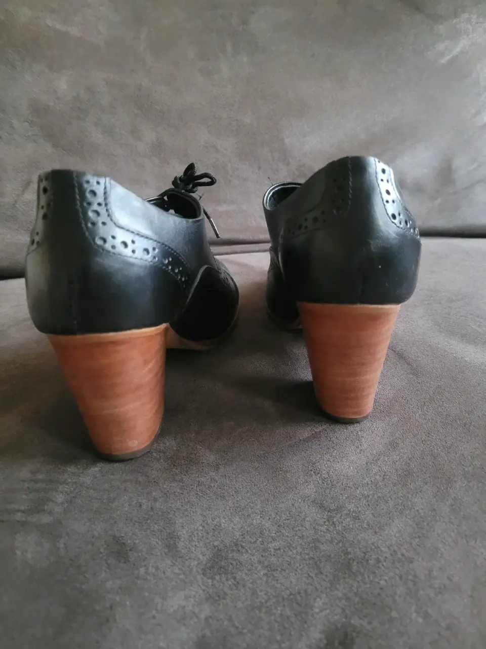 Zapatos Oxford negros de cuero - miniatura 2