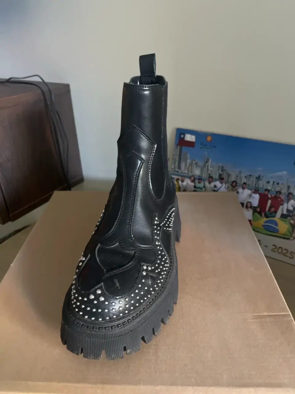 Botines negros con tachas - miniatura 6