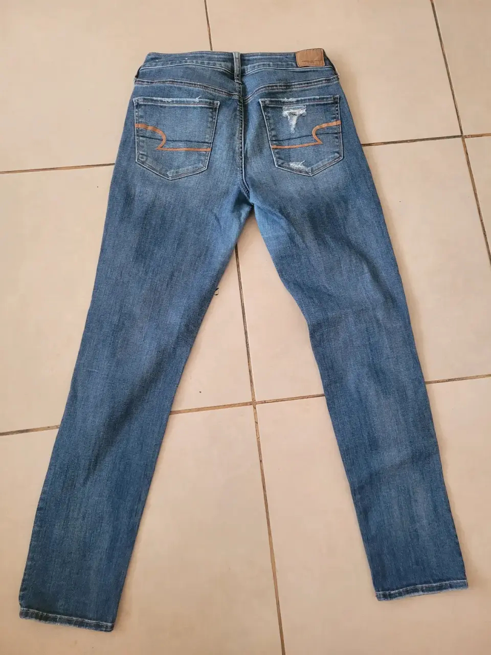 Jeans rasgados talla mediana - miniatura 2