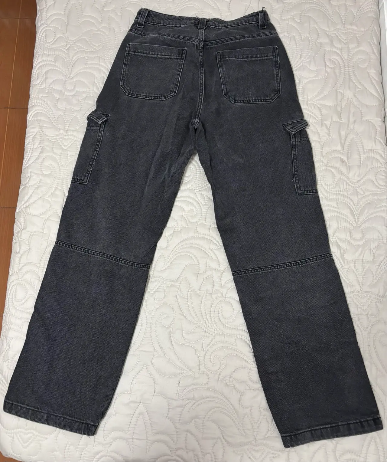 Pantalones cargo negros - miniatura 3