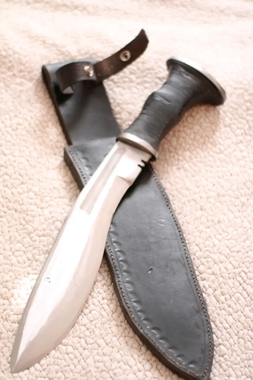 Kukri o kukrichete - miniatura 1