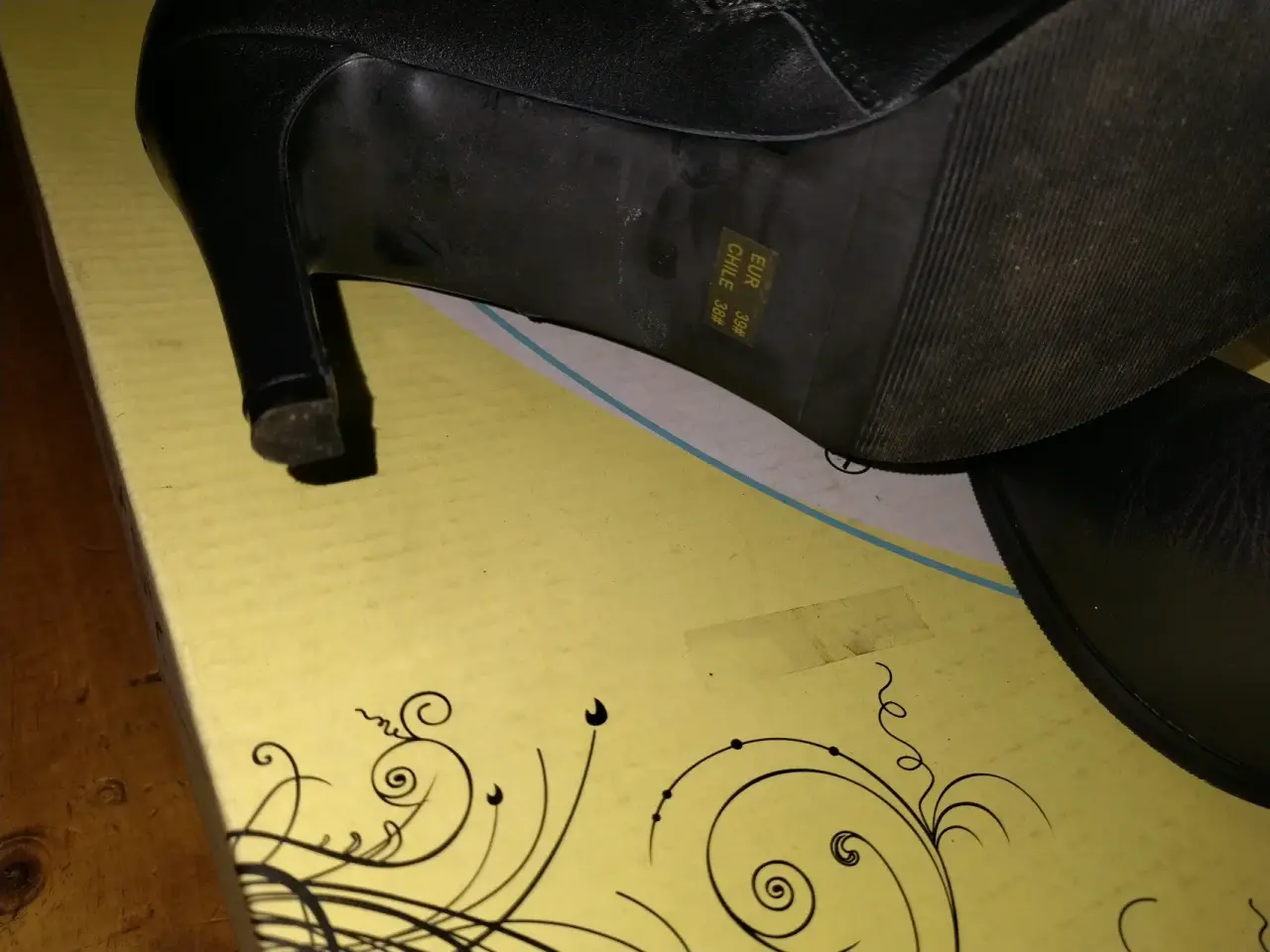 Botas de cuero negras - miniatura 3