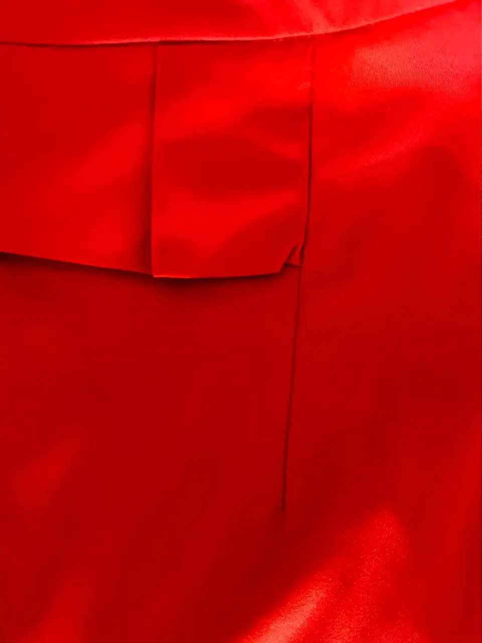 Falda roja elegante marca H&M - miniatura 3