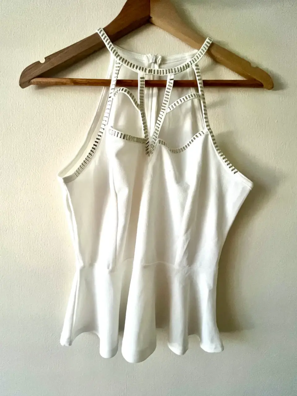 Polera sin mangas blanca - miniatura 1