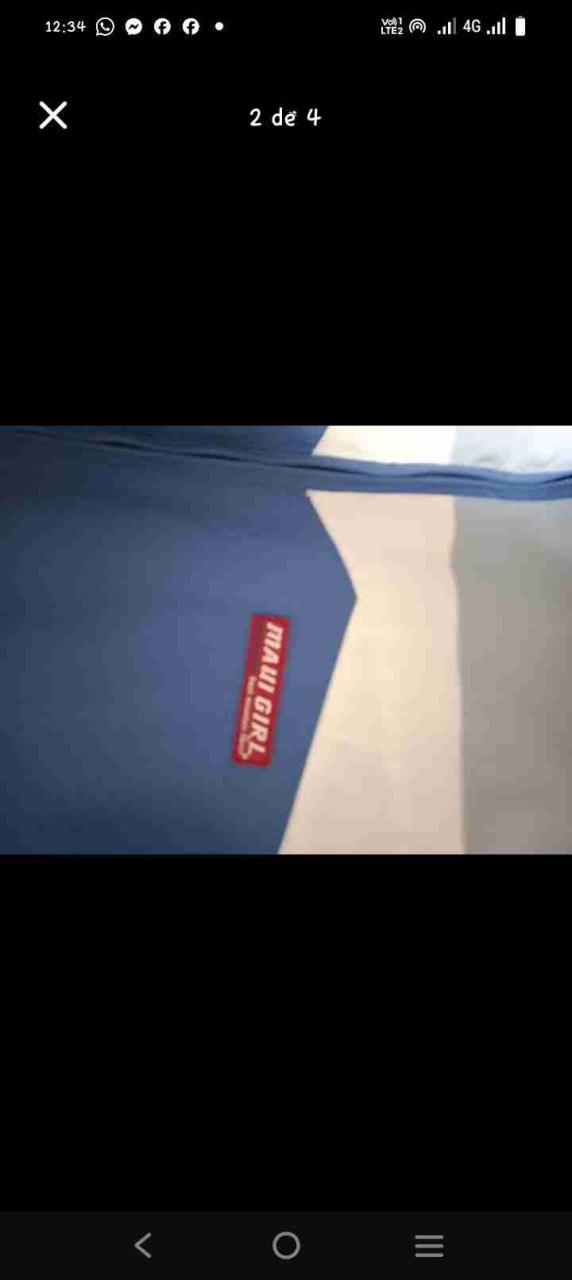 Chaqueta deportiva azul y blanca - miniatura 4