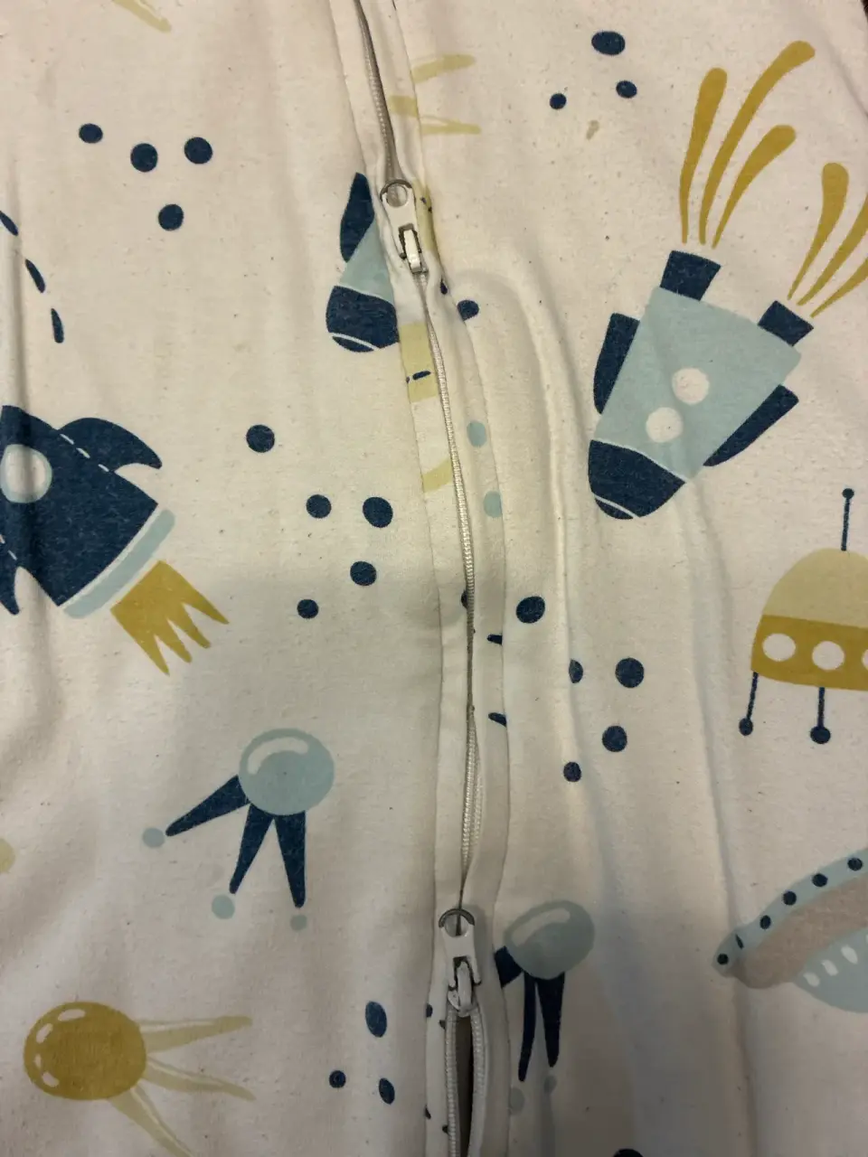 Pijama bebé estampado espacial - miniatura 2