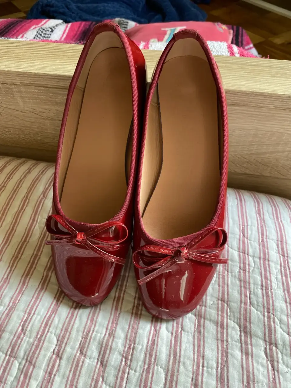 Bailarinas rojas brillantes - miniatura 3