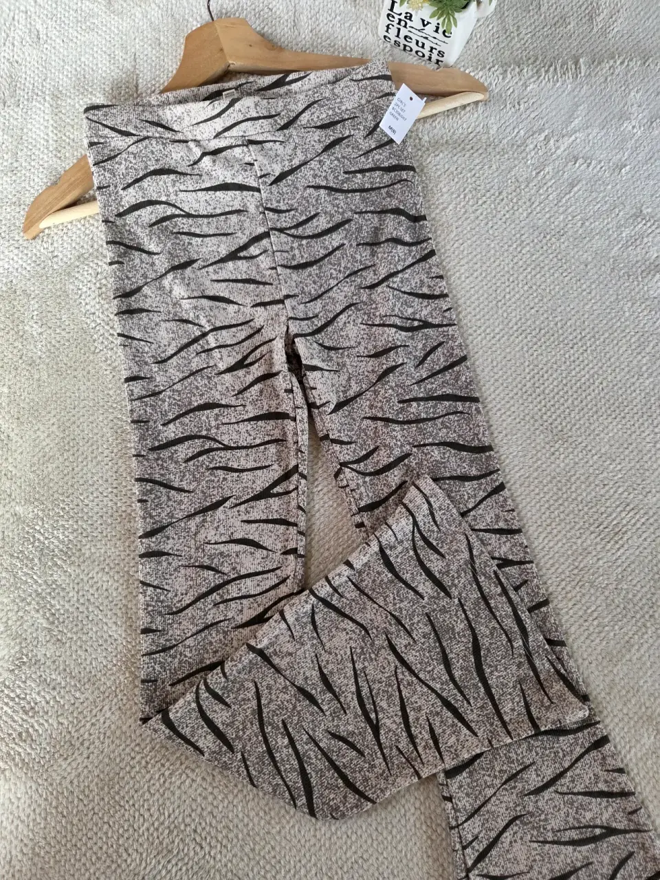 Pantalones estampado animal print. Talla 8 - miniatura 1