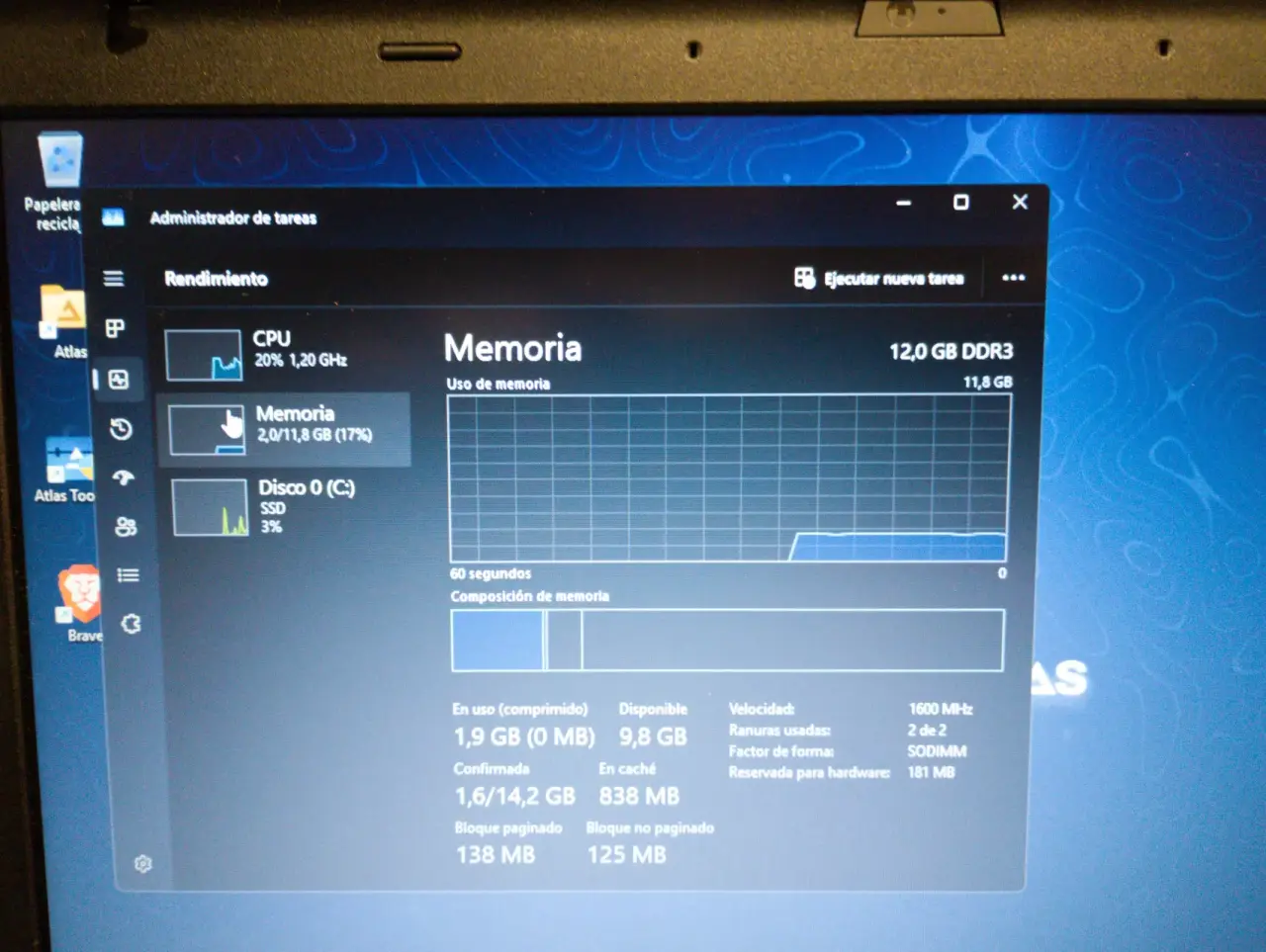 Laptop Lenovo negra usada - miniatura 4