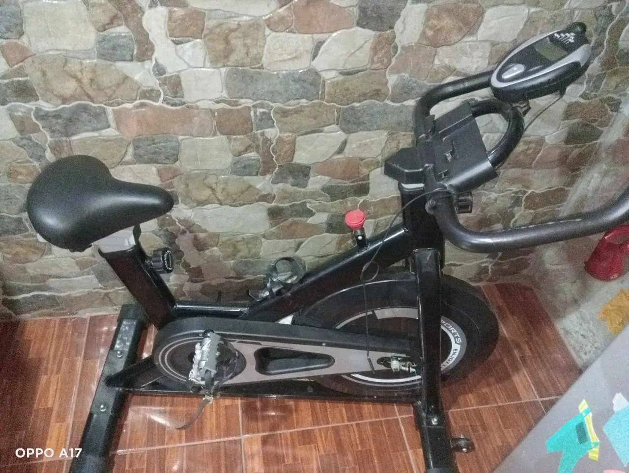 Bicicleta estática deportiva - miniatura 2