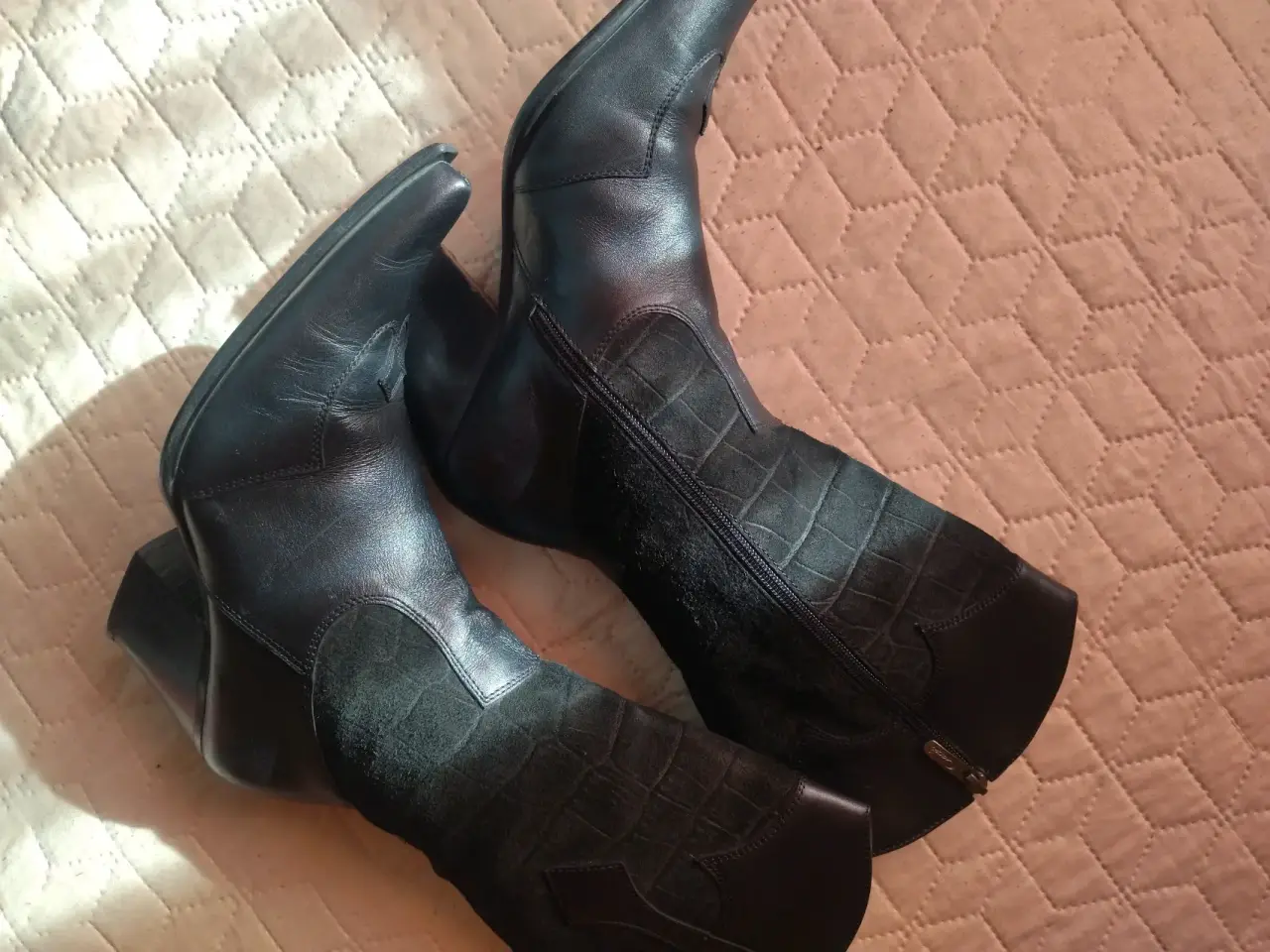 Botas vaqueras negras de cuero - miniatura 4