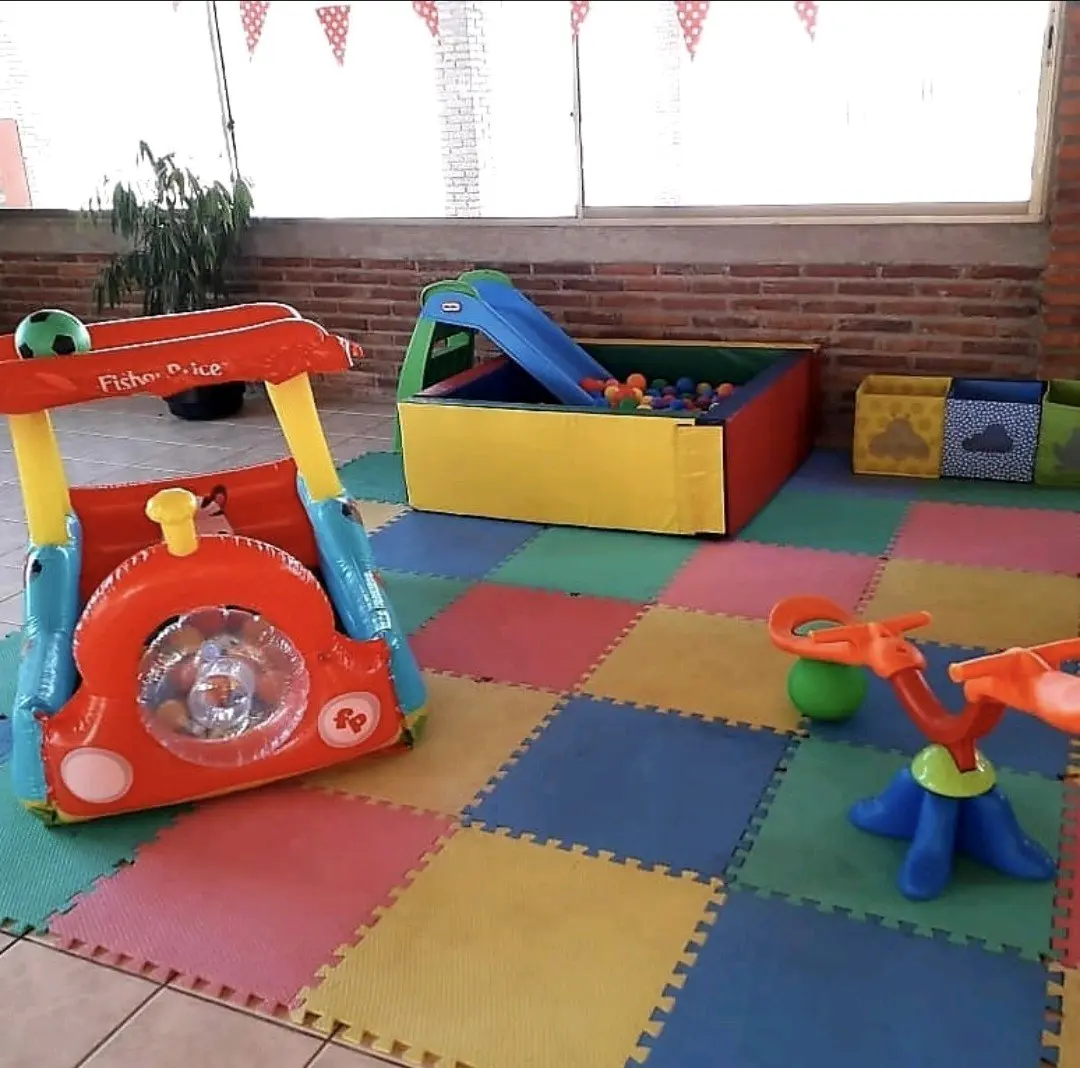 Piscina de pelotas para niños - miniatura 2
