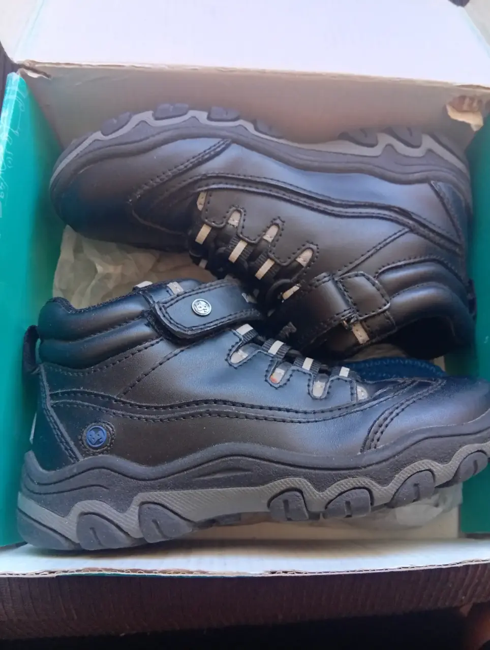 Zapatos de colegio Nuevos - miniatura 1