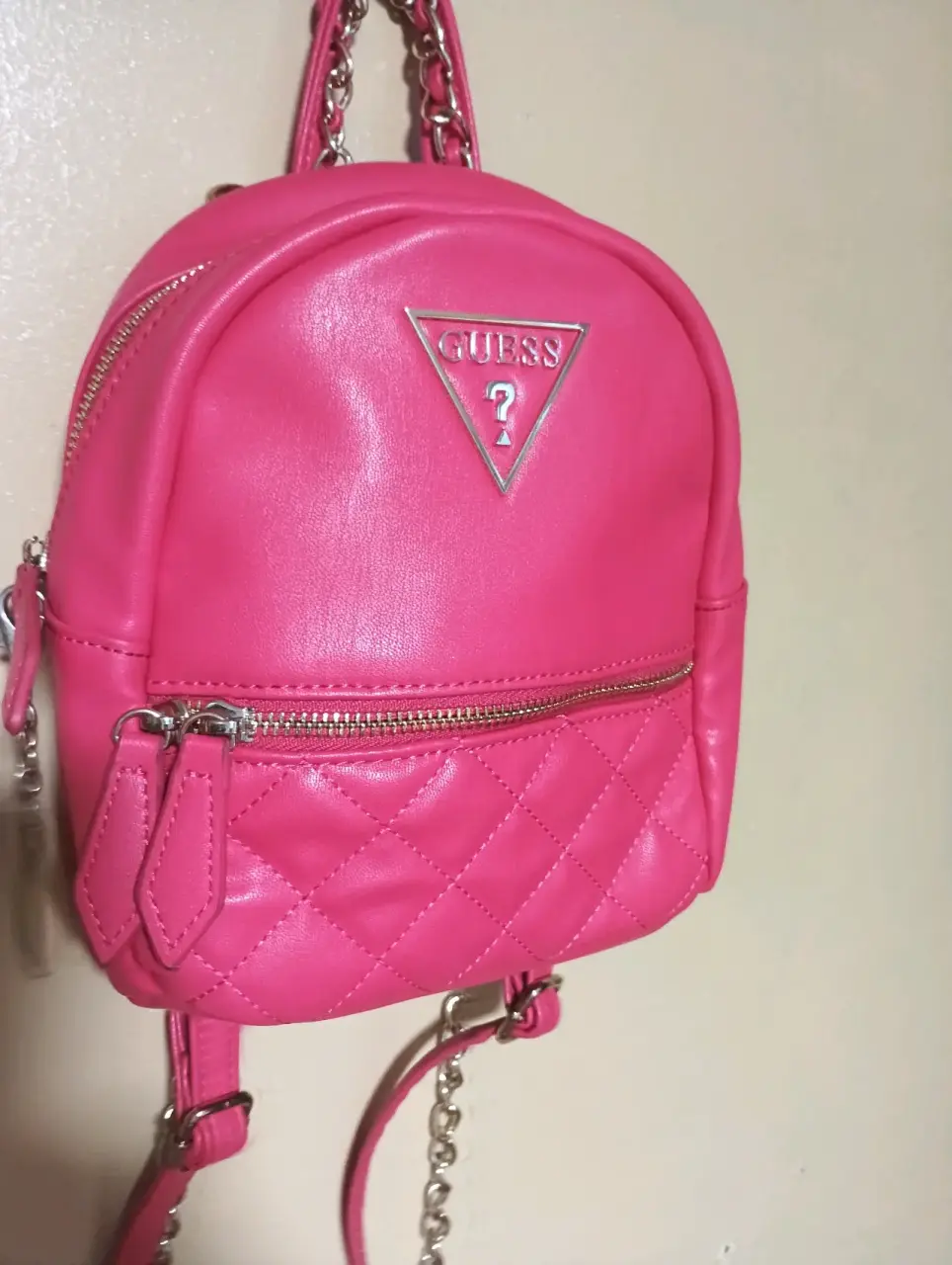 Mochila rosada Guess pequeña - miniatura 3