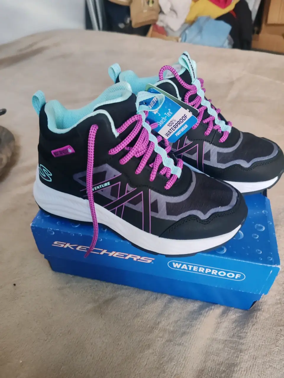 Zapatillas skechers nuevas número 29 - miniatura 2