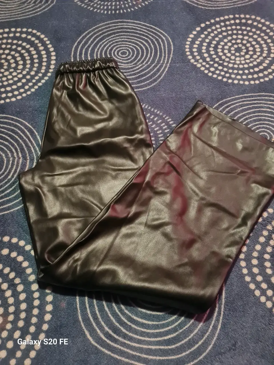 Pantalones de cuero negro - miniatura 2