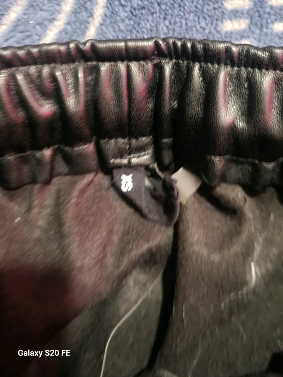 Pantalones de cuero negro - miniatura 4