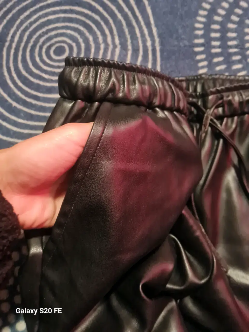 Pantalones de cuero negro - miniatura 5