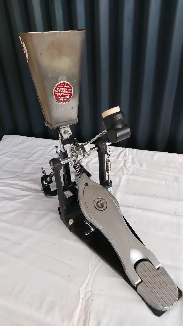 Pedal de bombo con gajate LP y campana salsa LP - miniatura 3