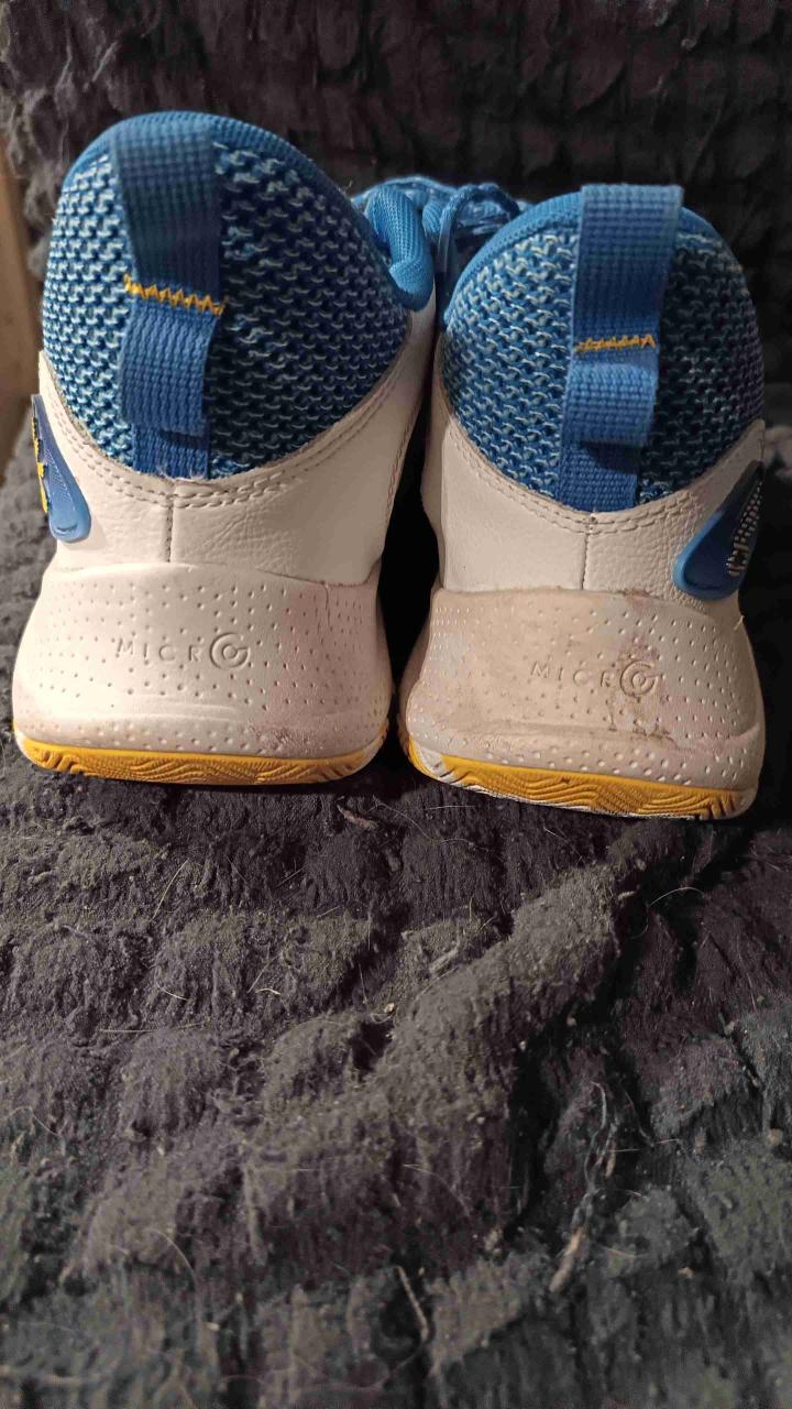 Zapatillas deportivas azul y amarillo - miniatura 3