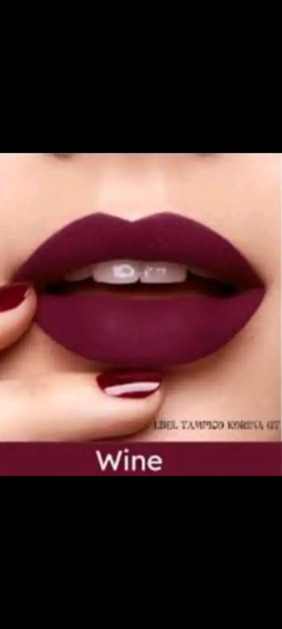 Labial mate color vino