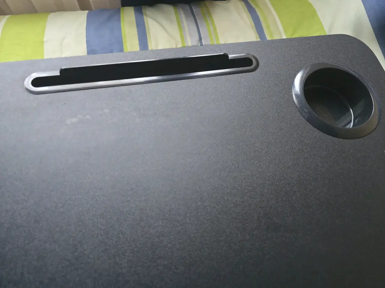 Mesa portátil negra para laptop - miniatura 3