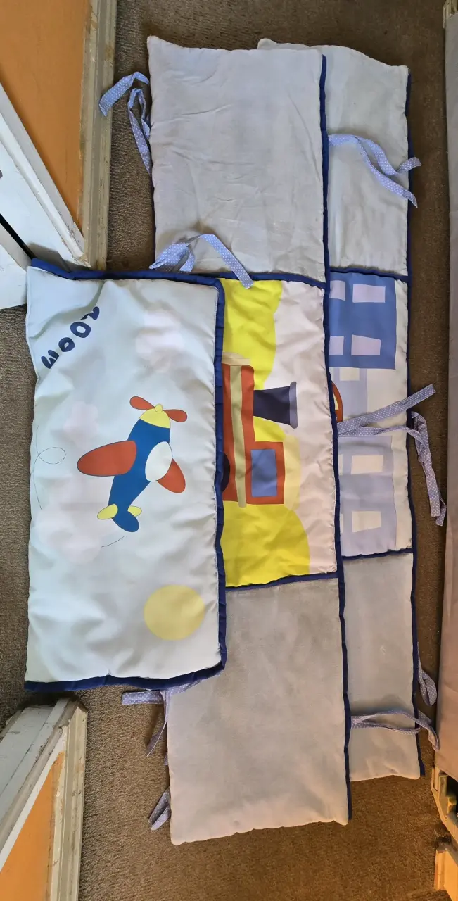 Protector para cuna infantil