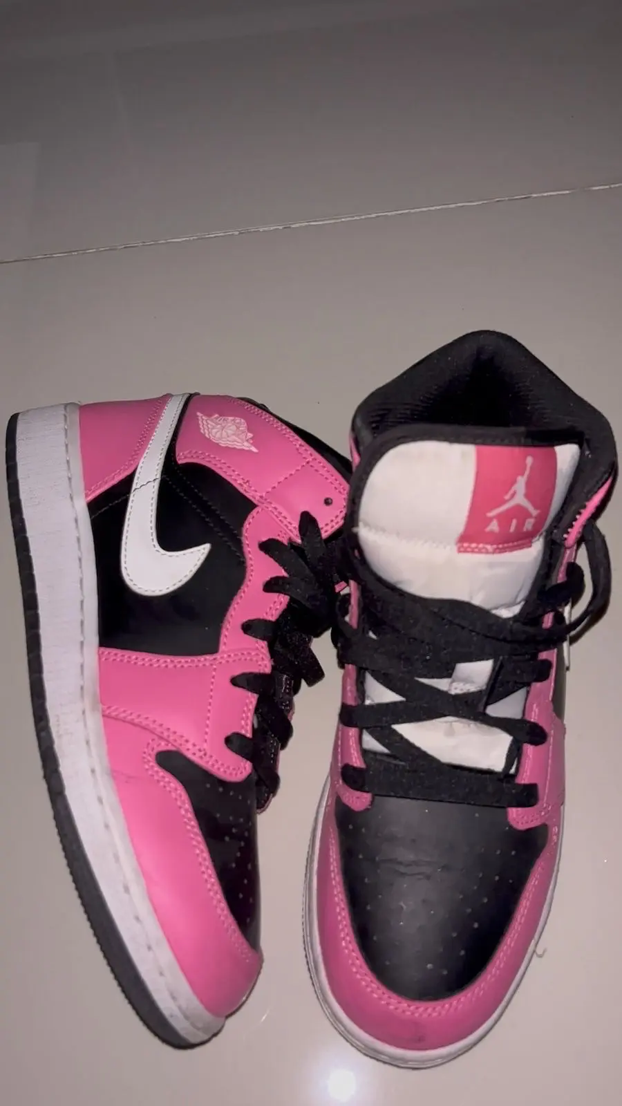Zapatillas Jordan rosadas - miniatura 3