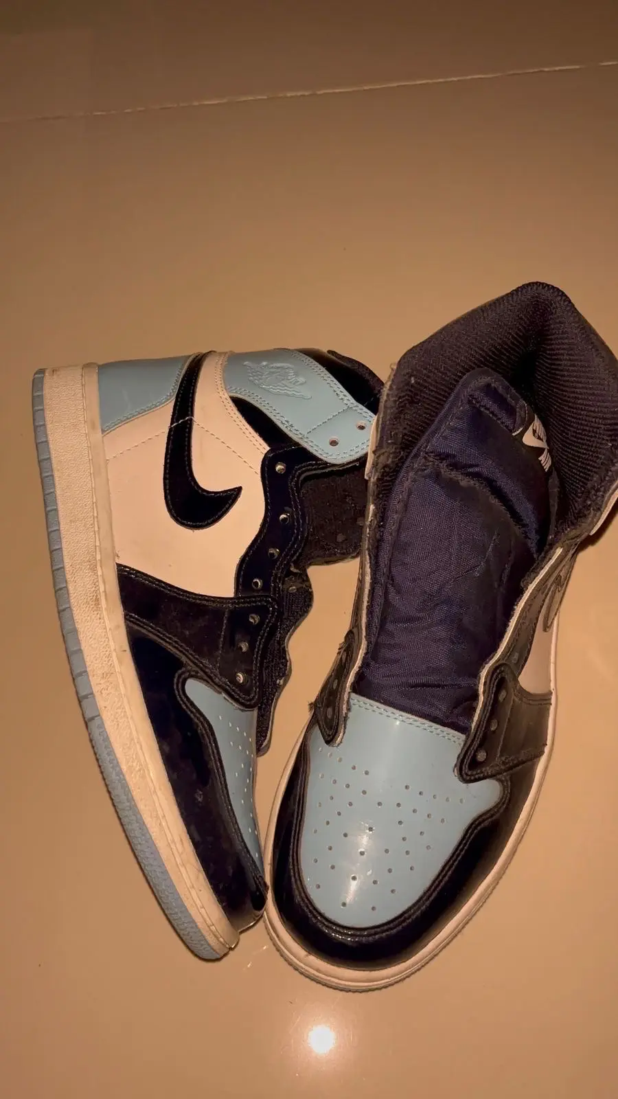 Zapatillas Nike Air Jordan UNC - miniatura 2