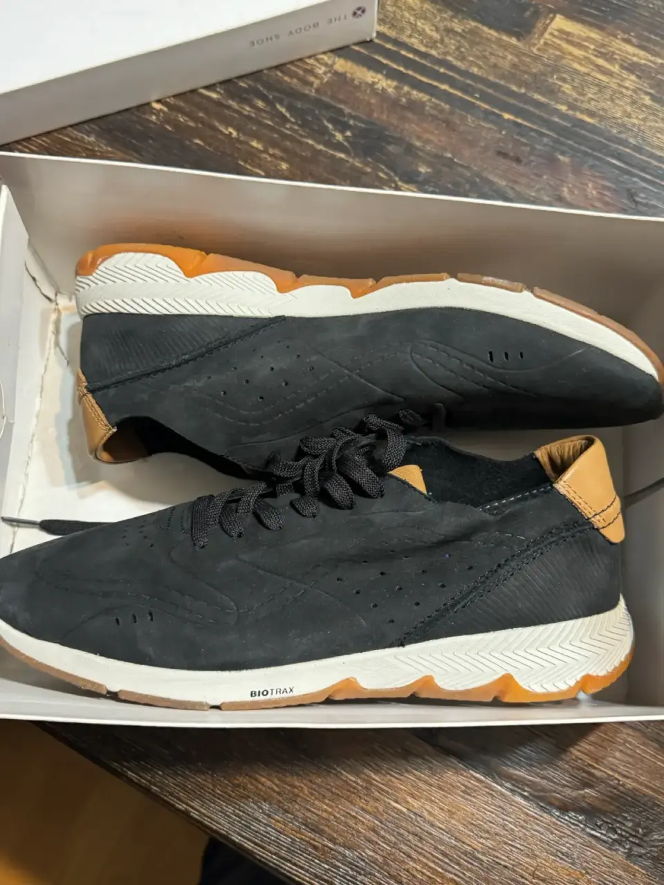 Zapatillas negras Hush Puppies - miniatura 1
