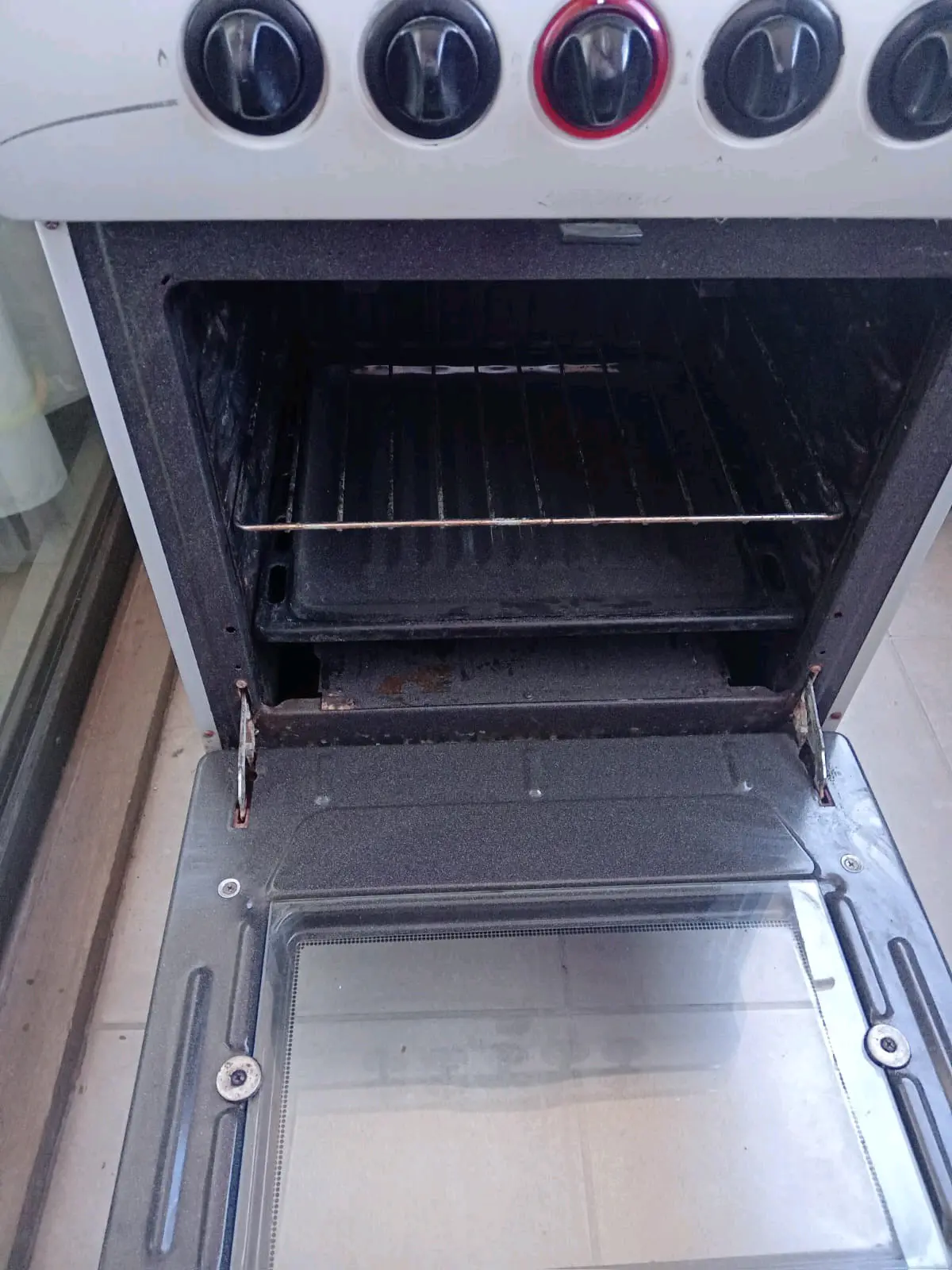 Cocina a gas Sindelen con horno - miniatura 2